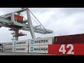 Container 42 vertrekt vanuit de Rotterdamse haven