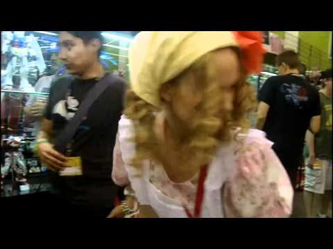 Fanime2011: people dancing on Crunchyroll