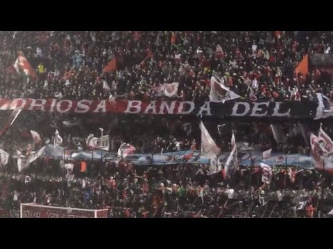 "No importa donde juegues" Barra: La Hinchada Más Popular &bull; Club: Newell's Old Boys