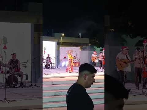 Riviera Sunset tocando “Cuando nos encontremos” en vivo ✨🌙