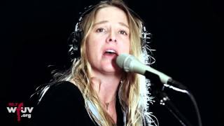 Lissie - &quot;Ojai&quot; (Live at WFUV)