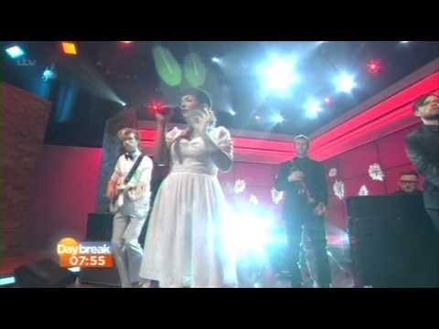 Caro Emerald - Completely on Daybreak - 29/07/13