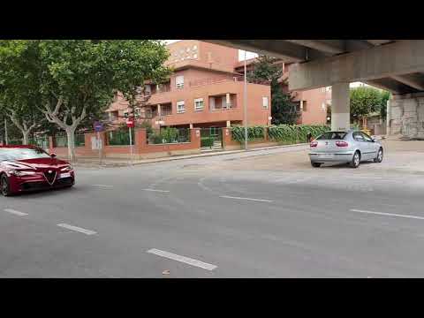 Alfa Romeo Giulia Quadrifoglio sound in race mode