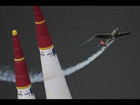 Dramatic showdown in Malaysia - Red Bull Air Race World Championships 2014