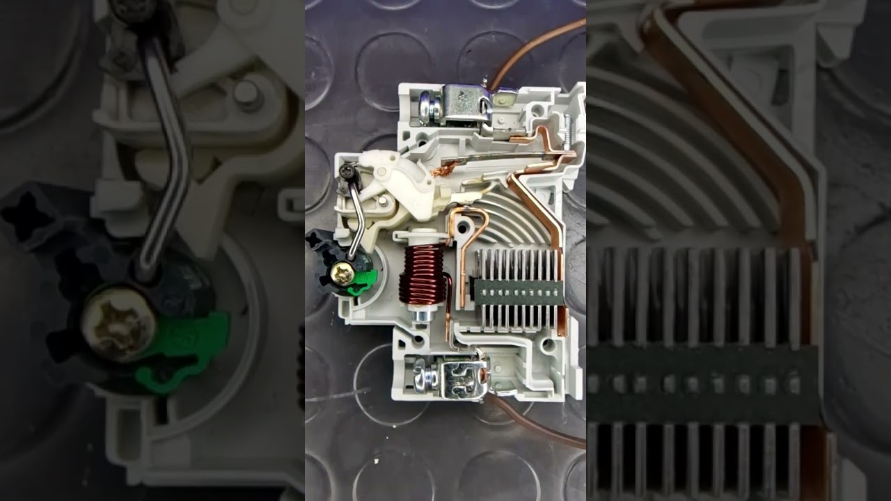 Circuit Breaker Working Principle at Slow Motion