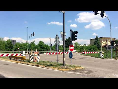 Passaggio a Livello FS (Railway Crossing) a SETTE BARRIERE a Conegliano