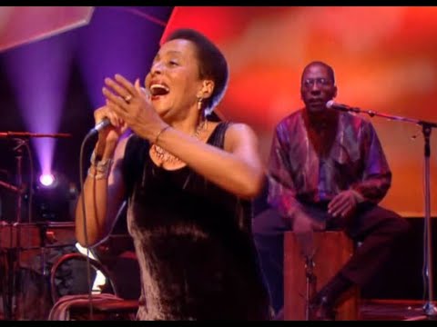 Susana Baca - Caracunde  - Later  with Jools Holland ( 19 abril 2002)