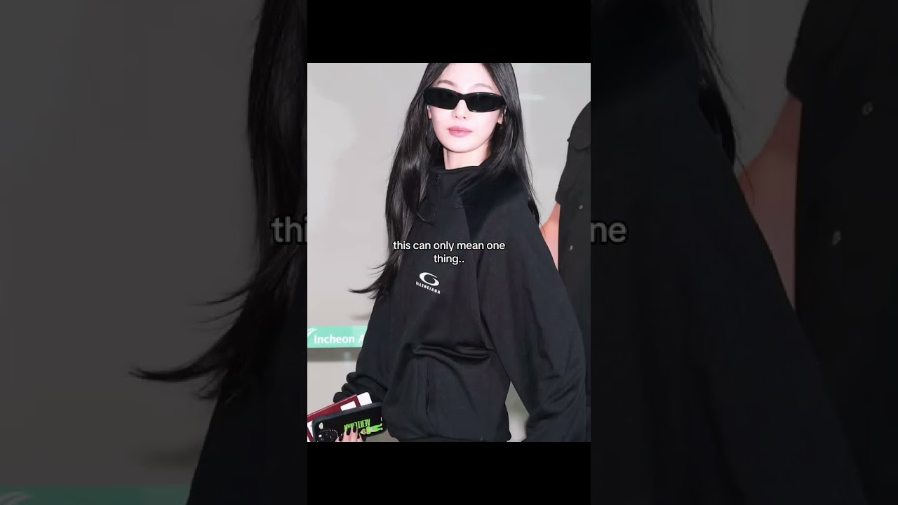 Ningning  having a phone case that says aerichan😩 #ningning #giselle #aespa #ningselle #wlw