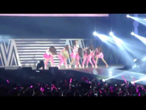 [Fancam]131109 Girls' Generation World Tour in Hong Kong-I got a boy