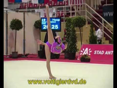 02 - Jelisaweta BAULINA - Hoop