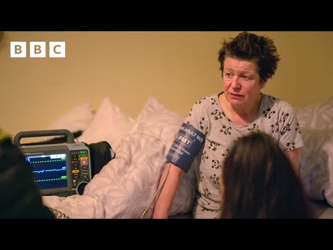 Janine opens up about her alcohol dependency | Ambulance - BBC