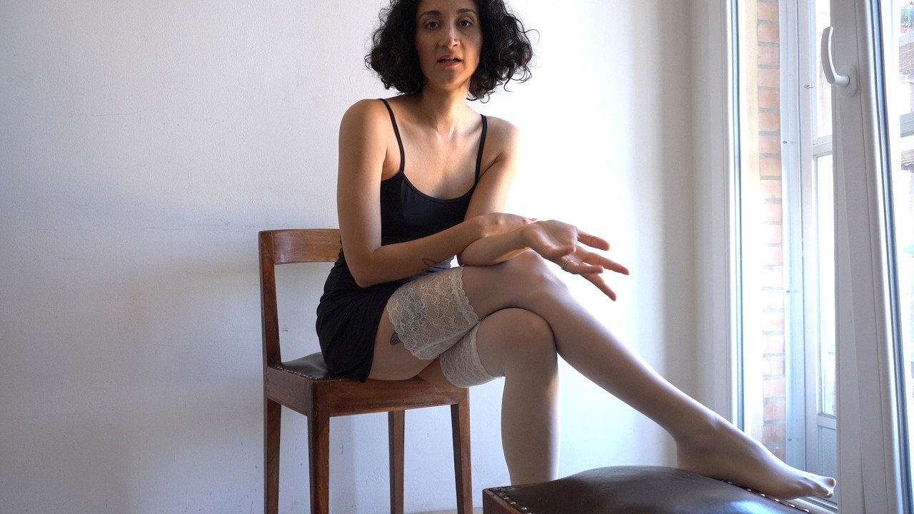 Calzedonia White Talco 20 Denier Hold-Ups Review | VideoGirlAry
