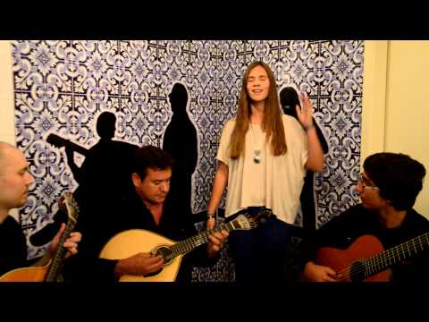 PAULA CARAPETA-  "Oiça Lá Ó Snr. Vinho "