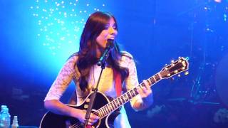 Christina Perri - Black And Blue (Live In London) - HD quality