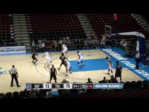 DeAndre Liggins hits two last-minute shots to send game to OT