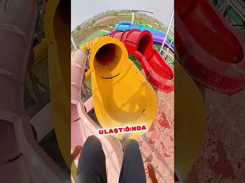 Terk Edilmiş Kaydırakta Cesaretinin Bedeli 😱🌊