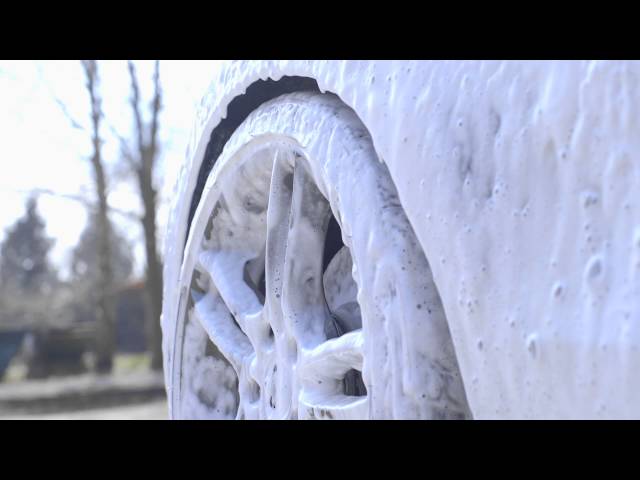 Auto Finesse Avalanche Snow Foam - 1 litre Video
