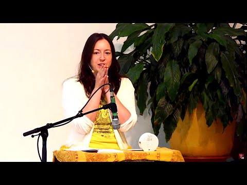 Satsang - Kirtan, Mantra und Arati mit Sarada - Yoga Vidya Ashram Live, 23.12.2021, 7:00 Uhr