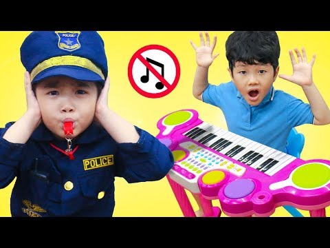 Hana & Tony Pretend Play as Kid Cop Police Officer Ride On Car