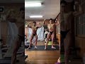 ダブルバイセップス