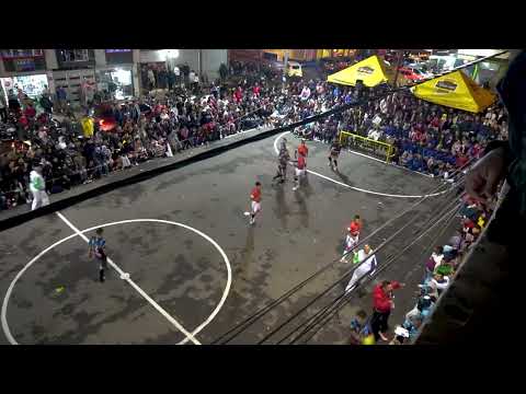 una sola fiesta se vive en el micro rastrillo