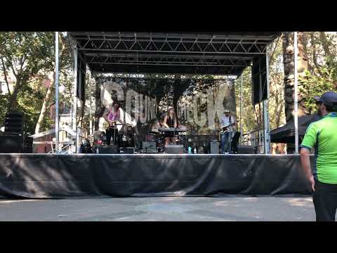 Smokey Brights Live