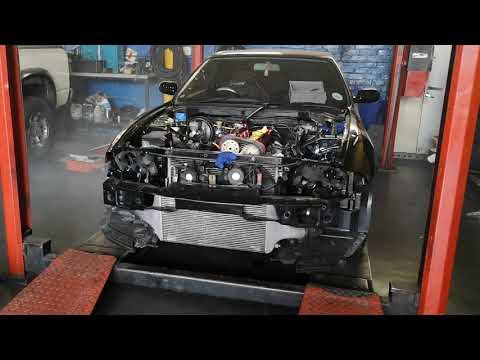 Restoring the engine bay of the Nissan R33 GTR in 27min