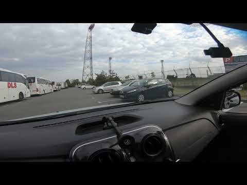 Gararea/Parcarea cu spatele fata de o masina parcata cu fata