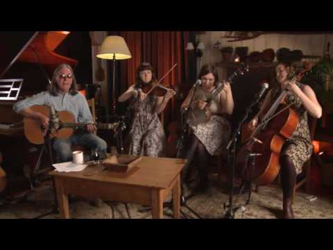 Dougie Maclean with the Mae Trio from Australia.