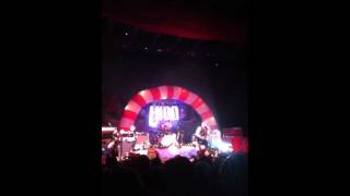 A Very Ludo Christmas 2011 - Laundry Girl