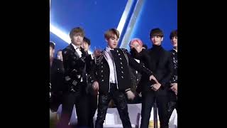 Download lagu BTS V and baekhyun dancing[can you see jk] mp3