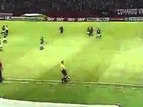 Gol de Tartá, Vitória 3 x 1 Goiás pelo Campeonato Brasileiro serie B 2012 22-09-12