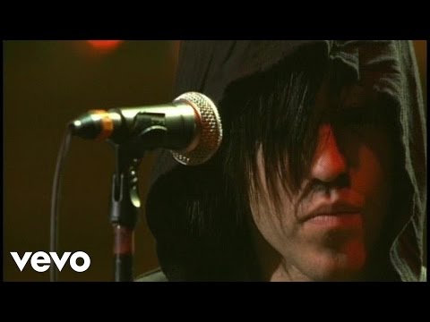 Fall Out Boy - Chicago Is So Two Years Ago (Live From UCF Arena)