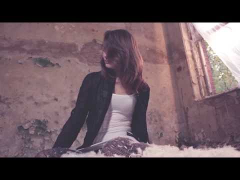 XPLAIN - Living Sign