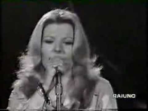 Giovanna Nocetti Official: "Questo amore un po' strano"