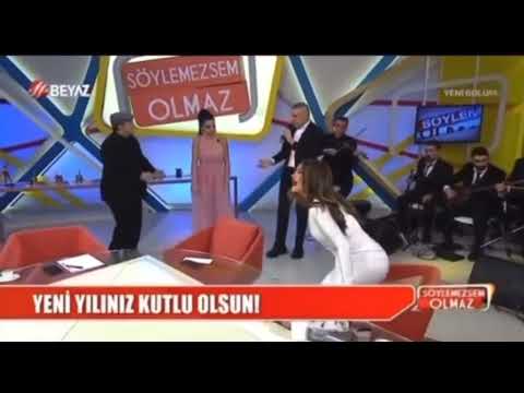 Kürtçe şarkı girince Seren Serengil'in yüz ifadesi değişiyor