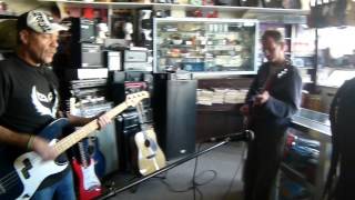 JIMI ANDERSEN Discussing the set list and Introduction to LET ME LOVE YOU BABY (Buddy Guy)