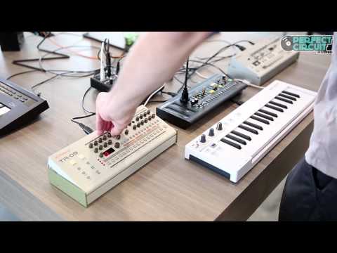 Roland TR-09 and TB-03 Demo