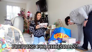 PREPPING FOR CHRISTMAS! *wrapping all the presents*