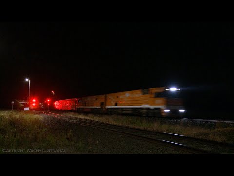 6KT8 Great Southern Passenger Train At Night (22/12/2021) - PoathTV Australian Railways