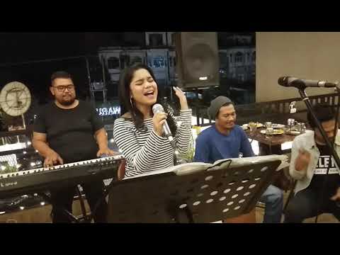 Keseruan delima kdi di warung hasturi kisaran