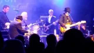Merle Haggard - Tonight the Bottle Let Me Down at the Canyon Club Dec 2014