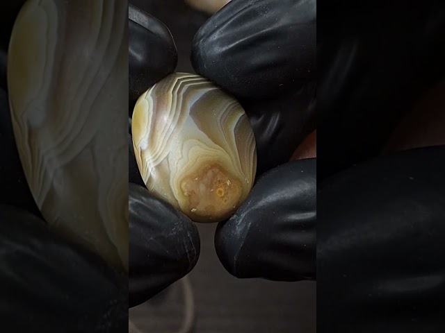 حجر عقيق بافوري مصور طبيعي حجم راهي