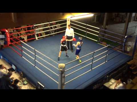 Abdulkerim Usterkhanow (BC Simmern) vs. Hamza Celik (Pugilist Bruchsal) 35 Kg