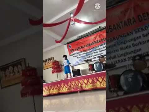 penampilan perdana... Putri Cening Ayu