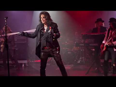 Hollywood Vampires: Raise The Dead, "Christmas Pudding" Celebrity Theatre, Phoenix 2018-12-08