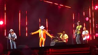Billy Ray Cyrus, Lil Nas X and Keith Urban sing &quot;Old Town Road&quot; live at CMA Fest