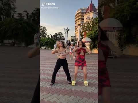 Официальный TikTok Valeriya bearwolf @valeriyabearwolf