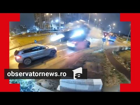 Şoferul care a zburat cu maşina în sensul giratoriu din Oradea a avut o criză de diabet