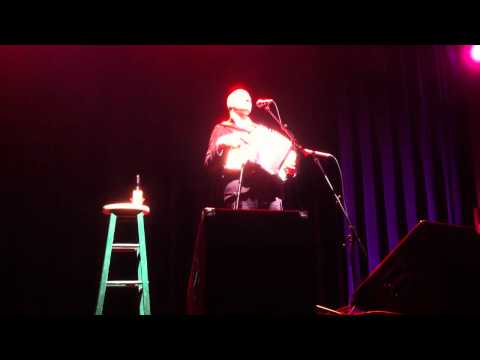 Geoff Berner - Light Enough to Travel (winnipeg 04/30/11)